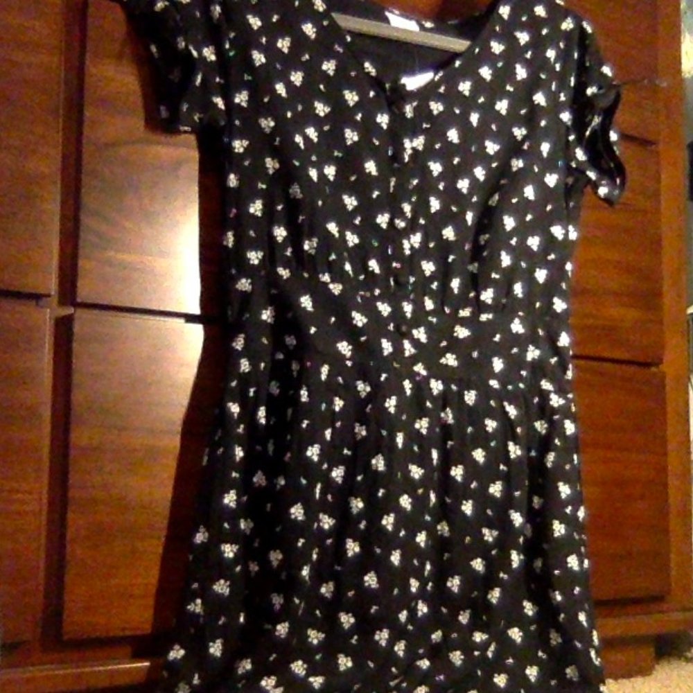 Black floral dress sleeves